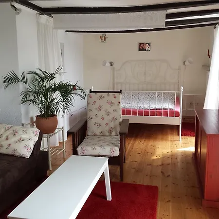 Eifelroschen Apartman *